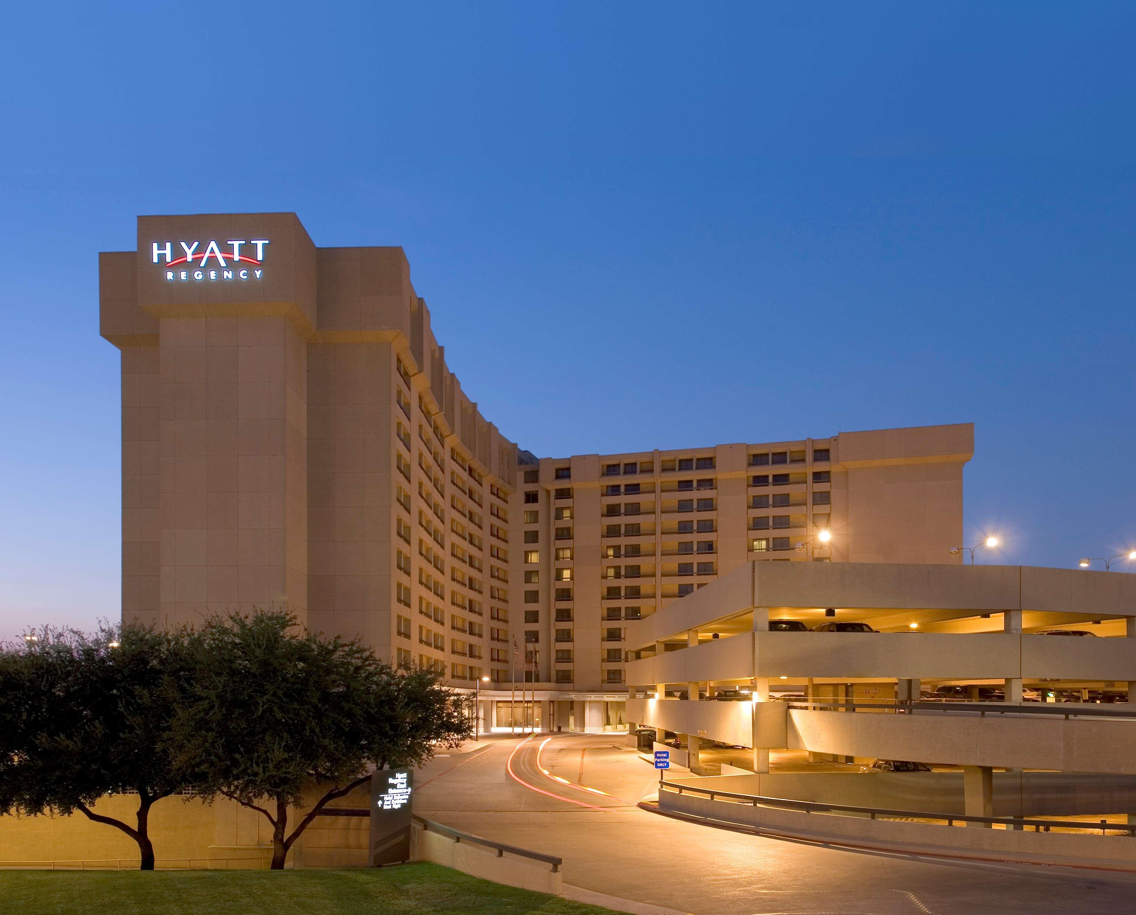 Hyatt Regency Dfw International Airport Hotel Dallas Bagian luar foto