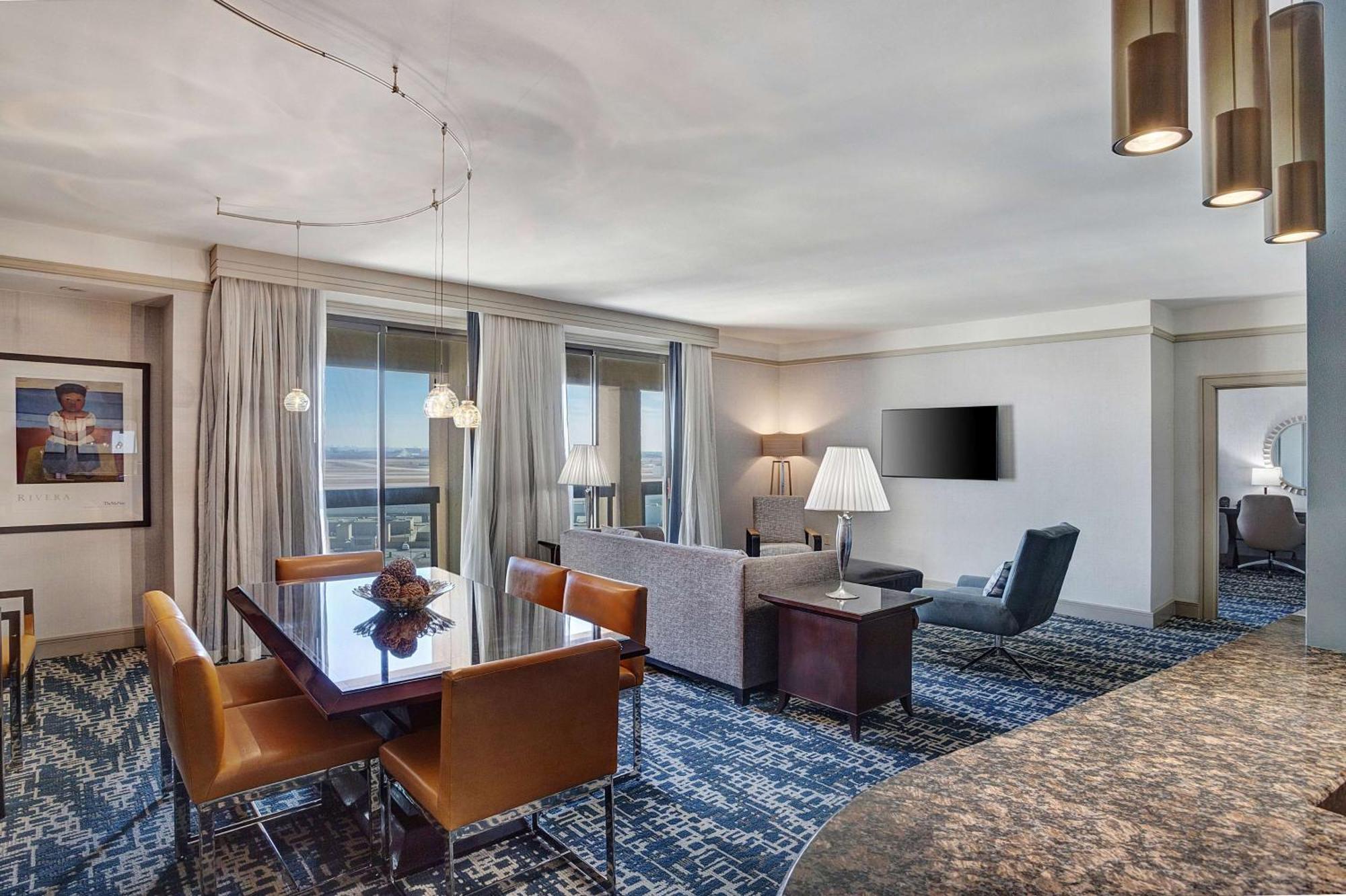Hyatt Regency Dfw International Airport Hotel Grapevine Bagian luar foto